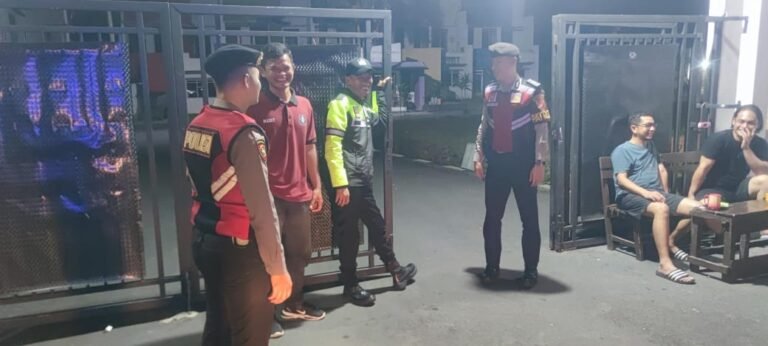 Cipkon Jam Rawan, Sat Samapta Polres Ciamis Patroli ke Perum Garden City Beri Imbauan Kamtibmas