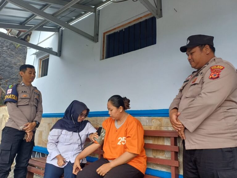 Pelayanan Prima, Dokkes Polres Ciamis Intens Lakukan Pemeriksaan Kesehatan Tahanan