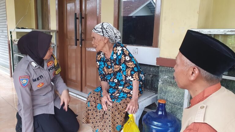 Polsek Ciamis Lakukan Sambang dan Silaturahmi, Perkuat Kedekatan Polisi dengan Warga Desa Pusakanagara