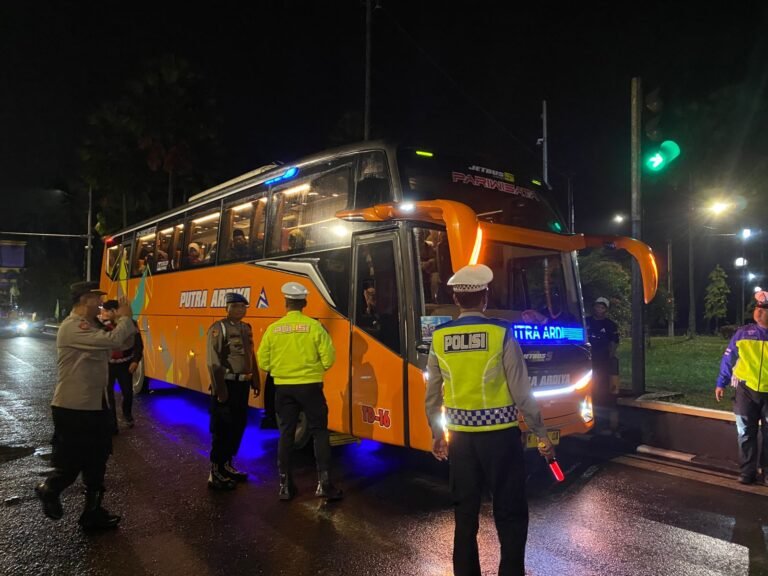 Polres Ciamis Lakukan Penyekatan Cegah Keberangkatan Massa Aksi,