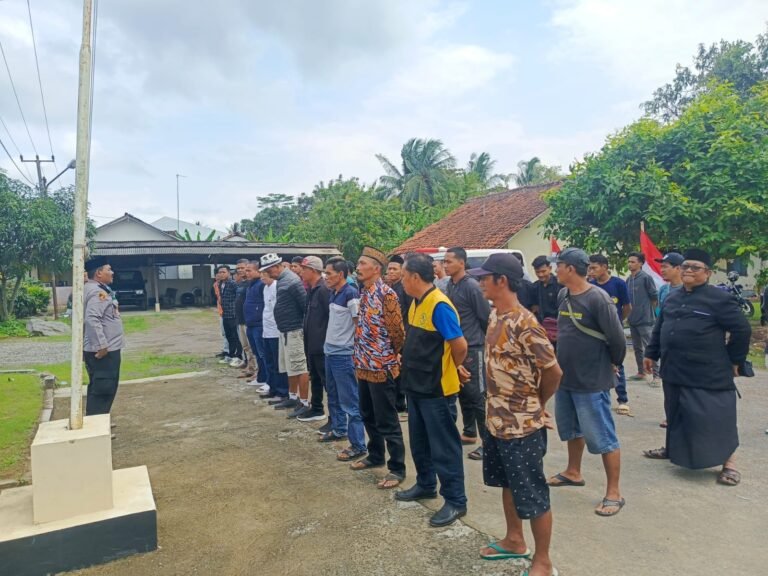Polsek Lakbok Gelar Apel Gabungan PAM Swakarsa, Kapolres Ciamis Tekankan Pentingnya Solidaritas dan Kewaspadaan Hoaks
