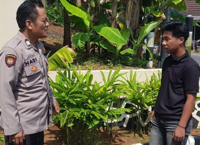 Polsek Cimaragas Perkuat Keamanan Desa Lewat Sambang Bhabinkamtibmas di Cidolog