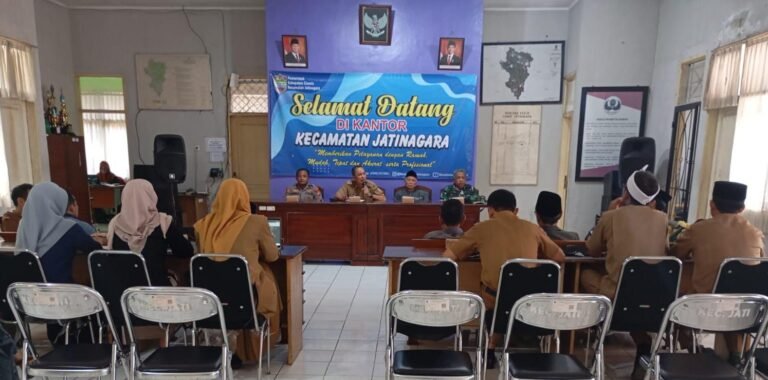 Polsek Kawali Hadiri Rakor Kecamatan Jatinagara, Polri Tekankan Peran Pengawasan dan Sinergi dengan Masyarakat