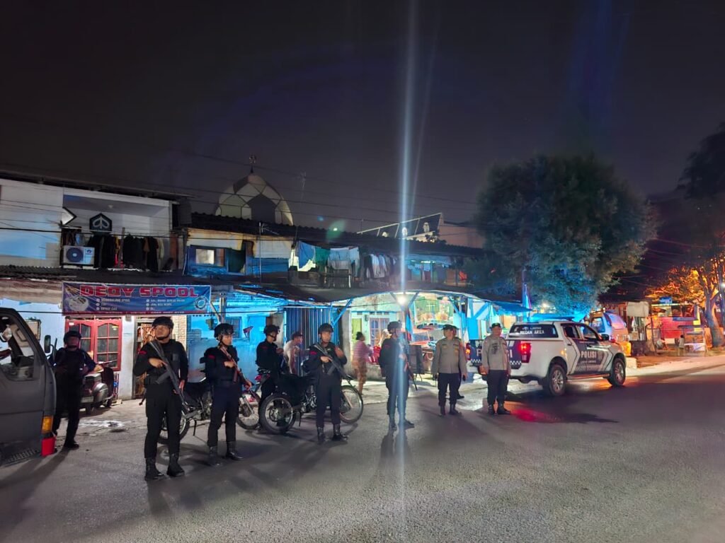 “Brimob Sumut Gelar Patroli Skala Besar di Medan, Warga Rasakan Aman dan Nyaman”