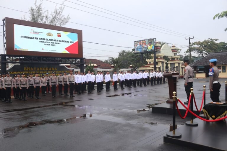 Diguyur Hujan, Upacara HAORNAS ke-42 Polres Ciamis Tetap Berjalan Khidmat