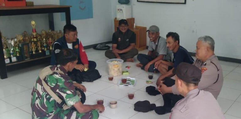Polsek Kawali Perkuat Upaya Problem Solving untuk Antisipasi Konflik Sosial di Desa Winduraja