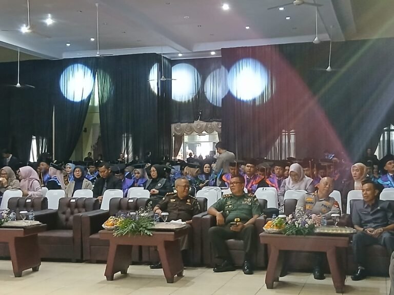 Polri Hadiri Wisuda Sarjana Universitas Galuh Ciamis