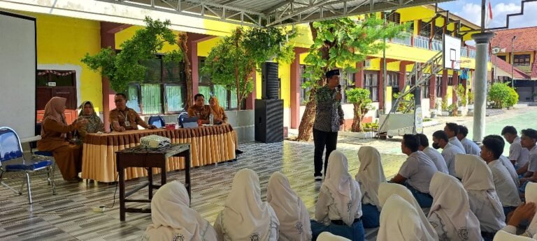 SMAN 2 Sumenep Menjadi Tuan Rumah Kegiatan “Prof Menginspirasi”