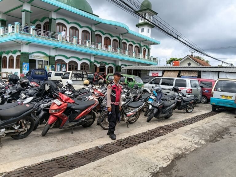Polsek Cisaga Amankan Pengajian Rutin Bulanan, Wujud Kehadiran Polri dalam Menjaga Ketertiban dan Kenyamanan Umat