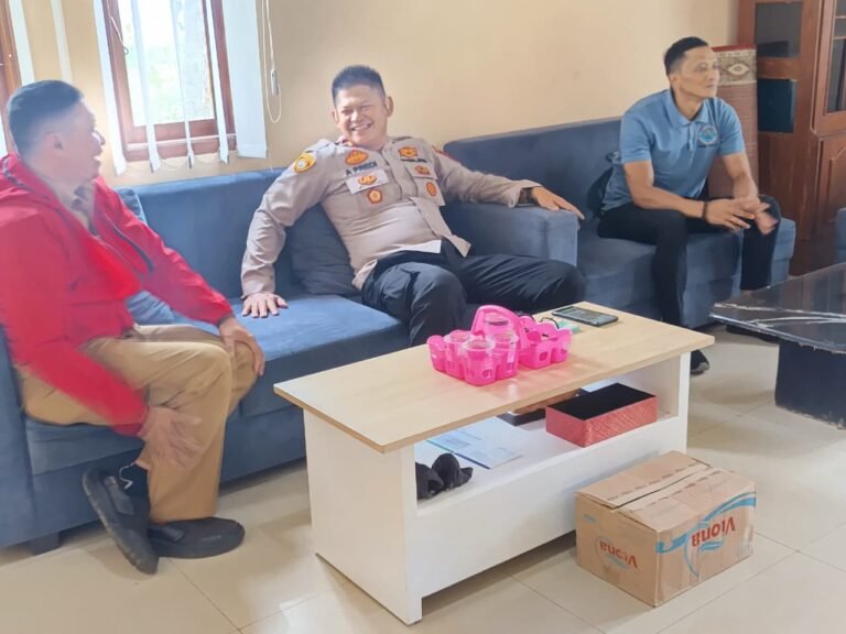 Kapolsek Cihaurbeuti Koorkom Bareng Tokoh Pasirtamiang Wujudkan Situasi Kamtibmas Kondusif