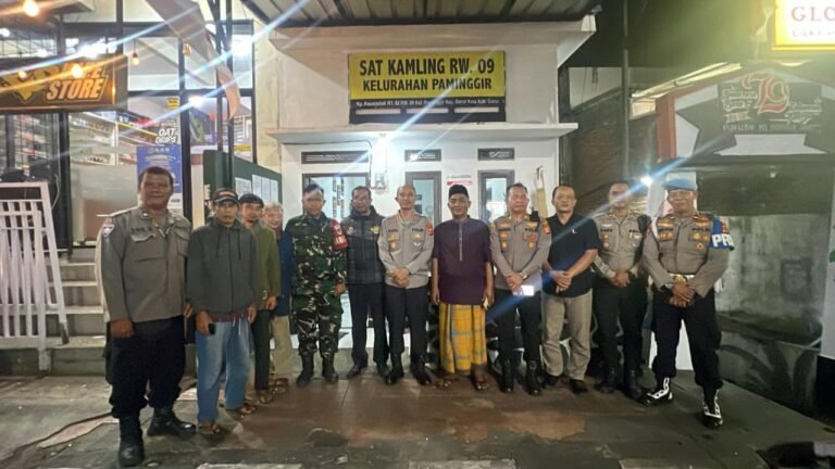 Turun ke Poskamling, Kapolres Garut Ajak Warga Jaga Kamtibmas