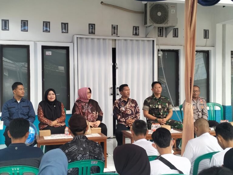 Polsek Cisaga Kawal Launching Dapur Sehat Anak Hebat untuk Program Makan Bergizi Gratis, Wujud Sinergi Polri dalam Mendukung Generasi Emas Ciamis
