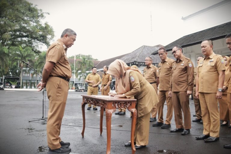 Sekda Ciamis Tegaskan Komitmen ASN: Bangga Membangun Bangsa Melalui Budaya Kerja BerAKHLAK