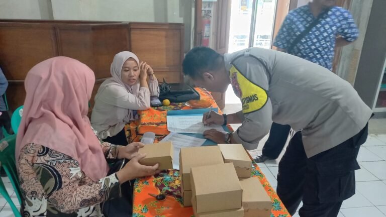 Ikuti Musrenbang Tingkat Desa Bojongmengger, Polsek Cijeungjing Sampaikan Imbauan Kamtibmas