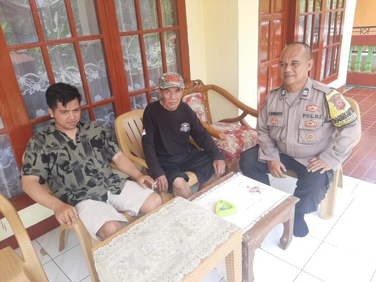 Polsek Cipaku Ajak Warga Jaga Kamtibmas dan Dukung Ketahanan Pangan Lewat Sambang Masyarakat