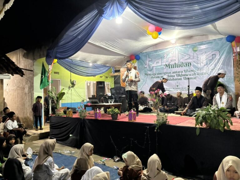 Polres Garut Gelar NGASOL di Ponpes Al Juhdi, Peringati Maulid Nabi Muhammad SAW