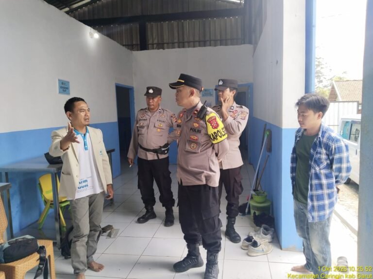 Polsek Caringin Gelar Patroli Dialogis, Dengan Sasaran Unit SPPG dan Dapur MBG