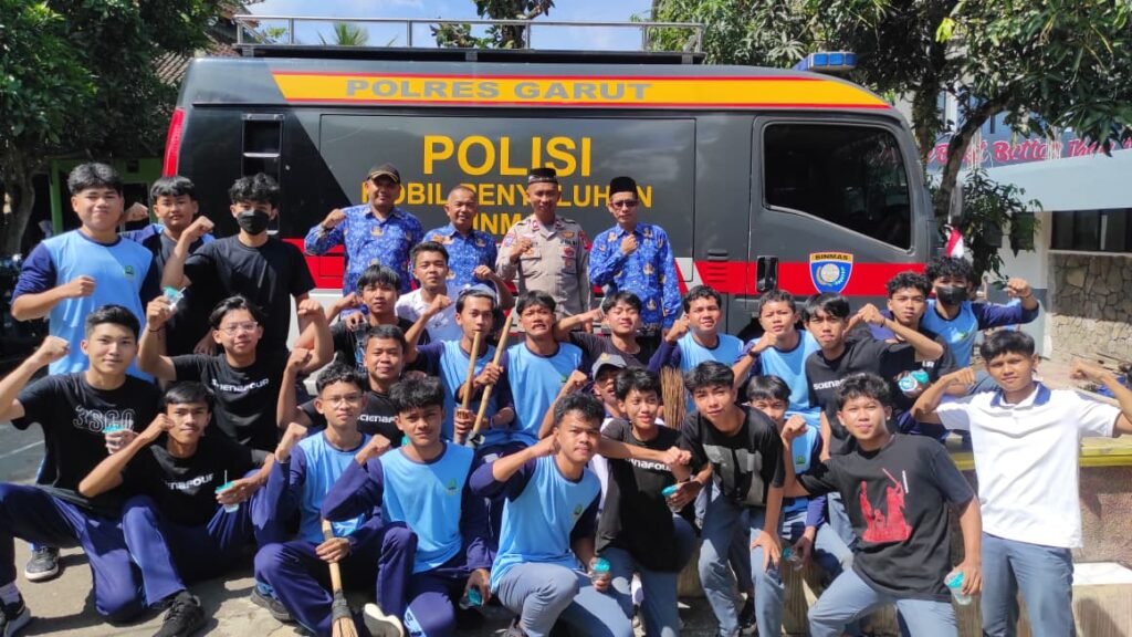 Polres Garut Beri Penyuluhan Kamtibmas kepada 1.254 Siswa SMAN 14 Garut