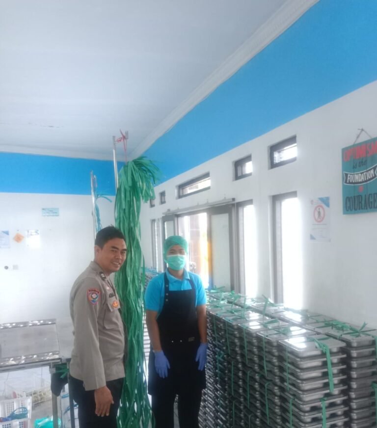 Polsek Leuwigoong Kontrol SPPG Dapur Sehat Merah Putih di Desa Sindangsari