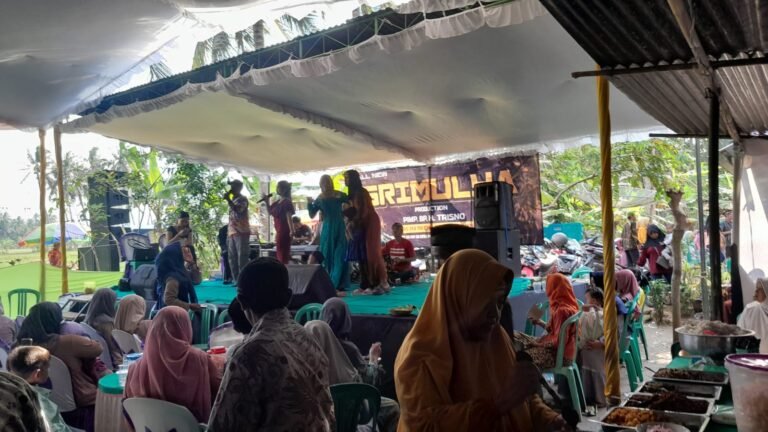 Polsek Lakbok Hadiri Hajatan Pernikahan di Purwadadi, Sampaikan Pesan Kamtibmas demi Kondusivitas Wilayah