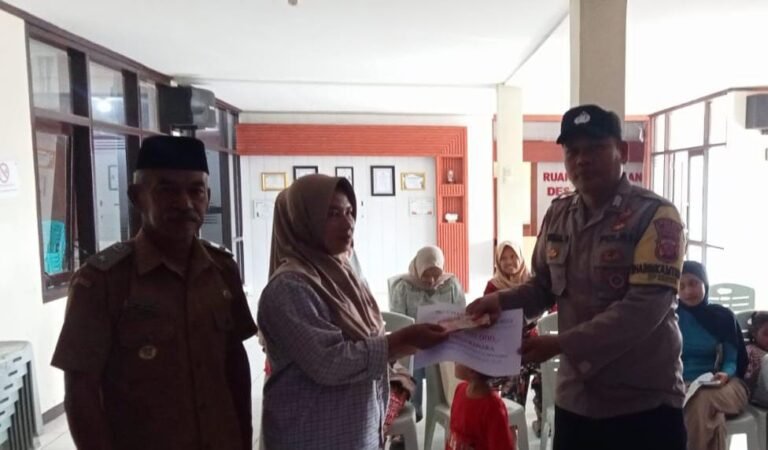 Polres Ciamis Kawal Penyaluran BLT Dana Desa Bahara Tahap 3, Warga Apresiasi Kehadiran Polisi