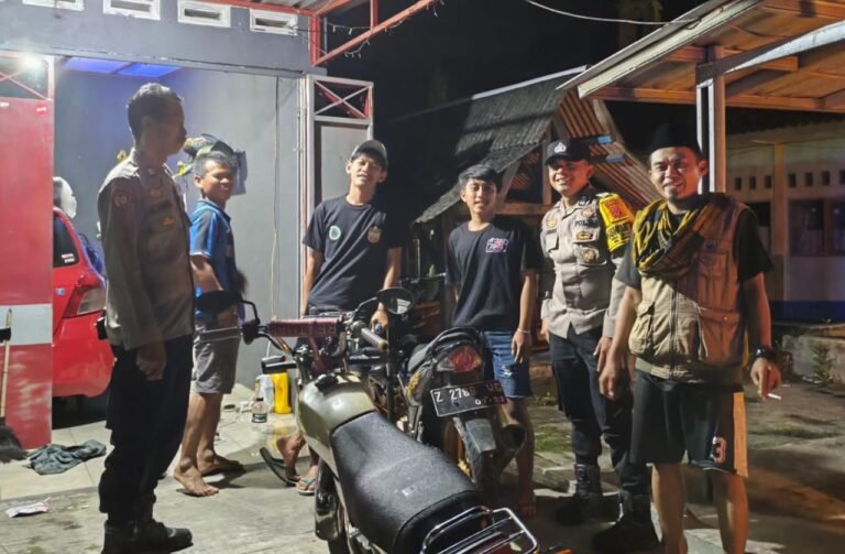 Cegah Tindak Kriminalitas di Malam Hari, Polsek Pamarican Polres Ciamis Patroli Biru