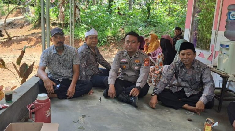 Polsek Cisaga Terus Perkuat Cooling System Lewat Sambang Warga, Dorong Ketahanan Pangan dan Stabilitas Kamtibmas di Tingkat Desa