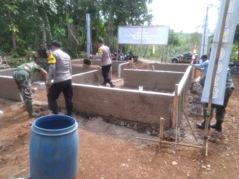 Sinergitas TNI-Polri Polsek Lakbok Sukses Gelar TMMD di Desa Sukamulya