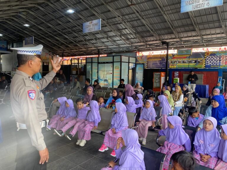 Polisi Sahabat Anak, Tk Paud Al-Kautsar Kunjungi Polres Garut