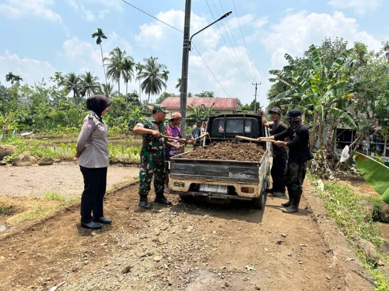 Polsek Ciamis Kawal Peningkatan Infrastruktur Desa, Wujud Peran Aktif Polri Dalam Pengawasan Dana Desa