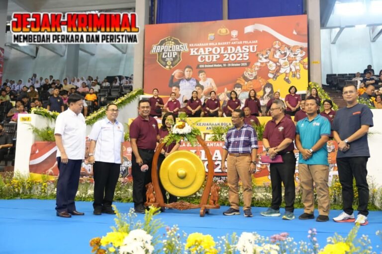 Kapolda Sumut Buka Kejuaraan Bola Basket Antar Pelajar “Kapoldasu Cup 2025” di UNIMED
