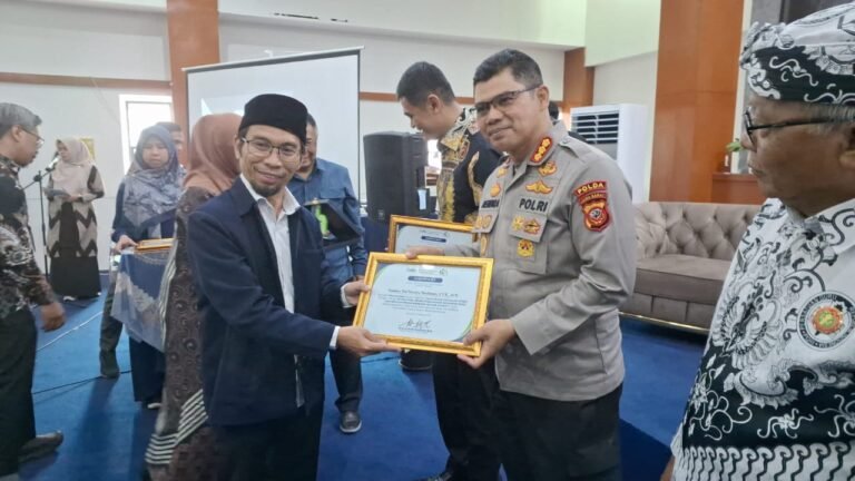 Polda Jabar Ajak Dunia Pendidikan Kuatkan Akhlak di Tengah Arus Teknologi