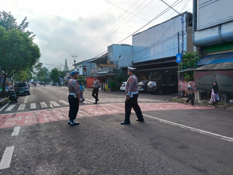 Polres Ciamis Wujudkan Ketertiban Pagi Lewat Giat Strong Point, Bentuk Nyata Kepedulian Polri terhadap Keamanan dan Keselamatan Masyarakat