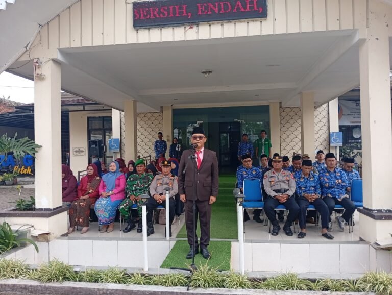 Polsek Samarang Bersama Jajaran, Gelar Upacara Hari Sumpah Pemuda Ke- 97 Tahun 2025