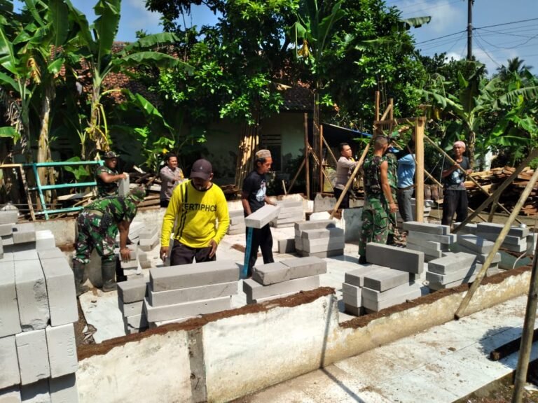 Sinergitas TNI-Polri di Lakbok Wujud Nyata Kepedulian Terhadap Masyarakat Melalui Program TMMD di Desa Sukamulya