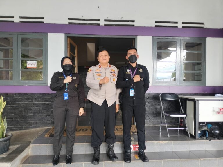 Kapolsek Ciamis Jalin Silaturahmi dan Perkuat Koordinasi Keamanan dengan RSUD Ciamis