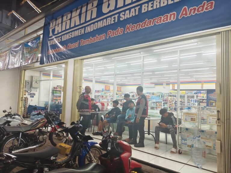 Cipkon Kamtibmas, Polsek Rajadesa Polres Ciamis Patroli Dialogis Hingga ke Pemukiman Warga