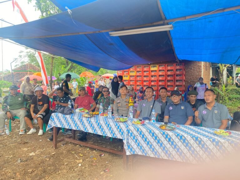Polsek Ciamis Polres Ciamis Hadiri Jalan Sehat Peringatan Sumpah Pemuda dan Hari Pahlawan