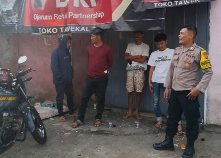 Polsek Samarang Pimpin Apel Gabungan. Sekaligus Patroli Cipta Kondisi