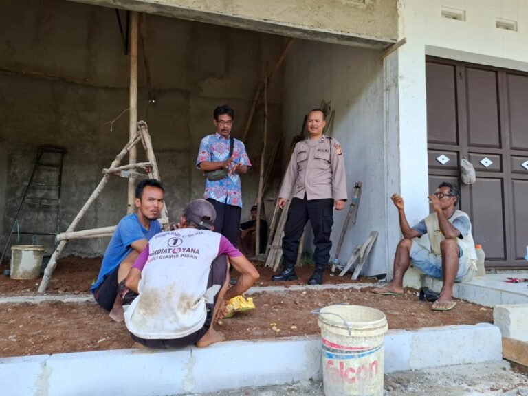Polsek Cimaragas Ajak Warga Jaga Kamtibmas dan Perkuat Ketahanan Sosial Lewat Giat Sambang Bhabinkamtibmas
