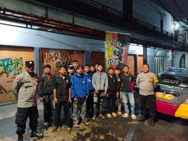 Polsek Kawali Gelar Patroli Biru KRYD, Wujud Kepedulian Polri dalam Menjaga Keamanan dan Ketertiban Masyarakat