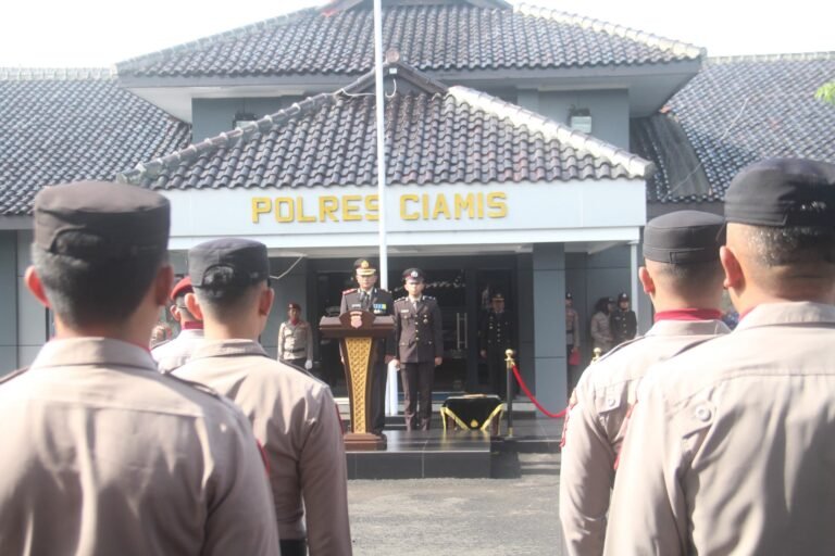 Polres Ciamis Gelar Upacara Hari Pahlawan 2025, Wujudkan Semangat Kepahlawanan dalam Pengabdian Polri