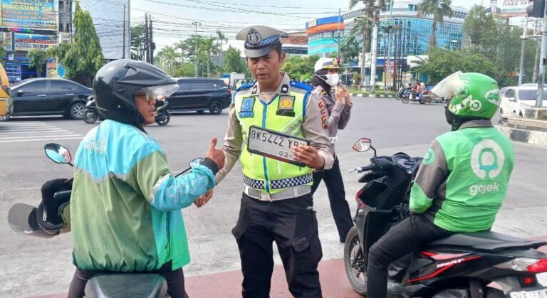 Hari Ketiga OPERASI ZEBRA TOBA 2025 : Kesadaran Publik Mulai Meningkat, Upaya Lapangan Ditambah untuk Jaga Stabilitas Lalu Lintas