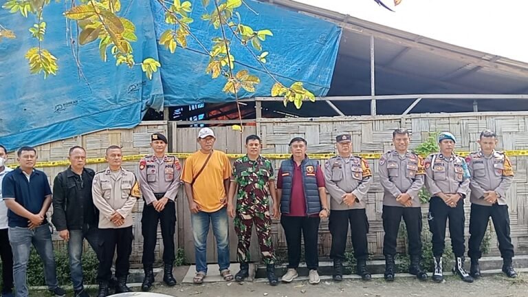 POLSEK RAMBUTAN TUTUP LOKASI DIDUGA ARENA PERJUDIAN DI PINANG MANCUNG