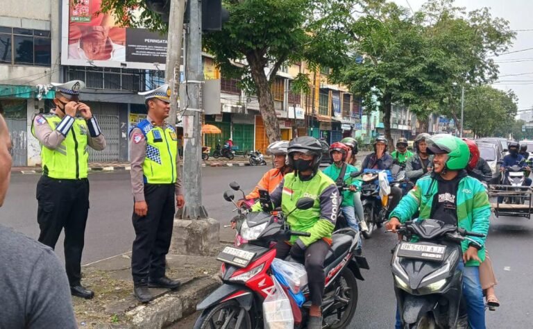 Operasi Zebra Toba 2025 Hari Ke-8: Polisi Hadir Lebih Humanis, Edukasi Keselamatan Terus Digencarkan