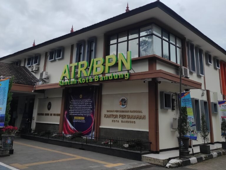 Disinyalir Akibat Belum Profesional Dalam Pelayanan Balik Nama SHM di BPN Kota Bandung Molor