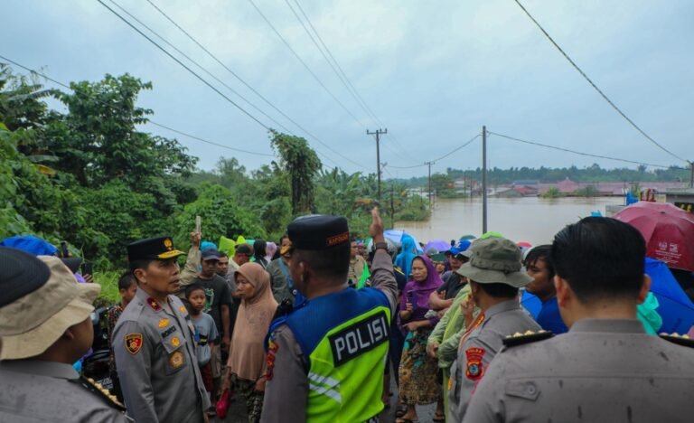 Bencana Melanda 20 Wilayah di Sumut, Polda Sumut Kerahkan 1.754 Personel untuk Penanganan Cepat dan Terukur
