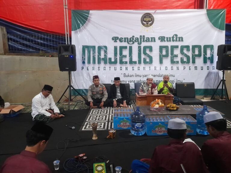 Polsek Rajadesa Hadiri Pengajian Majelis Pespa sebagai Upaya Pererat Silaturahmi dan Jaga Kondusivitas Wilayah, Masyarakat Apresiasi Kehadiran Polisi