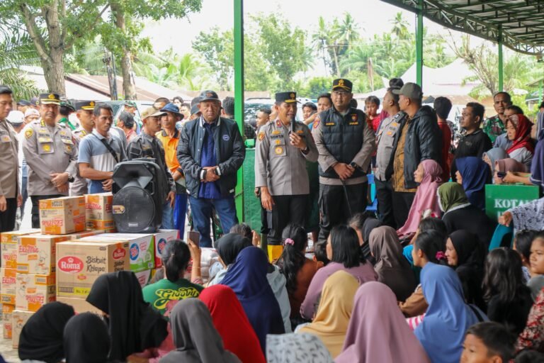 Wakapolda Sumut Tinjau Dua Posko Pengungsian Banjir, Pastikan Penanganan Berjalan Cepat dan Humanis