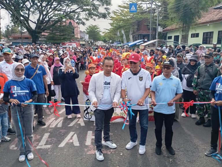 Polsek Kawali Amankan Pelaksanaan Jalan Sehat HUT PT Digjaya Mandiri Teknik, Pastikan Pengamanan yang Maksimal